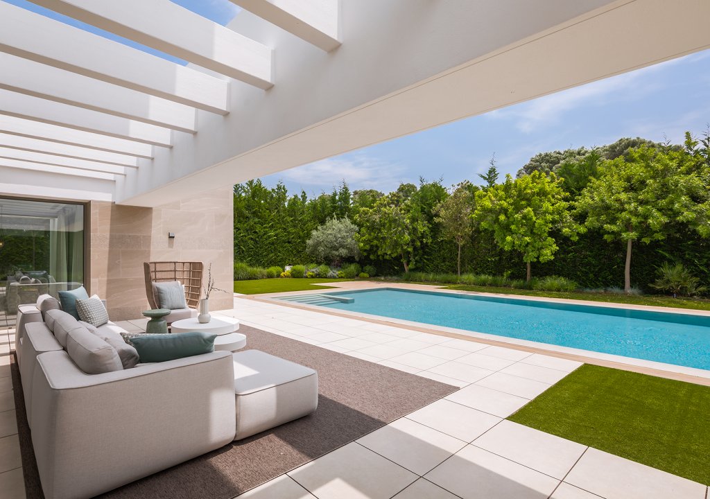 Obra nueva - Villa - El Paraíso