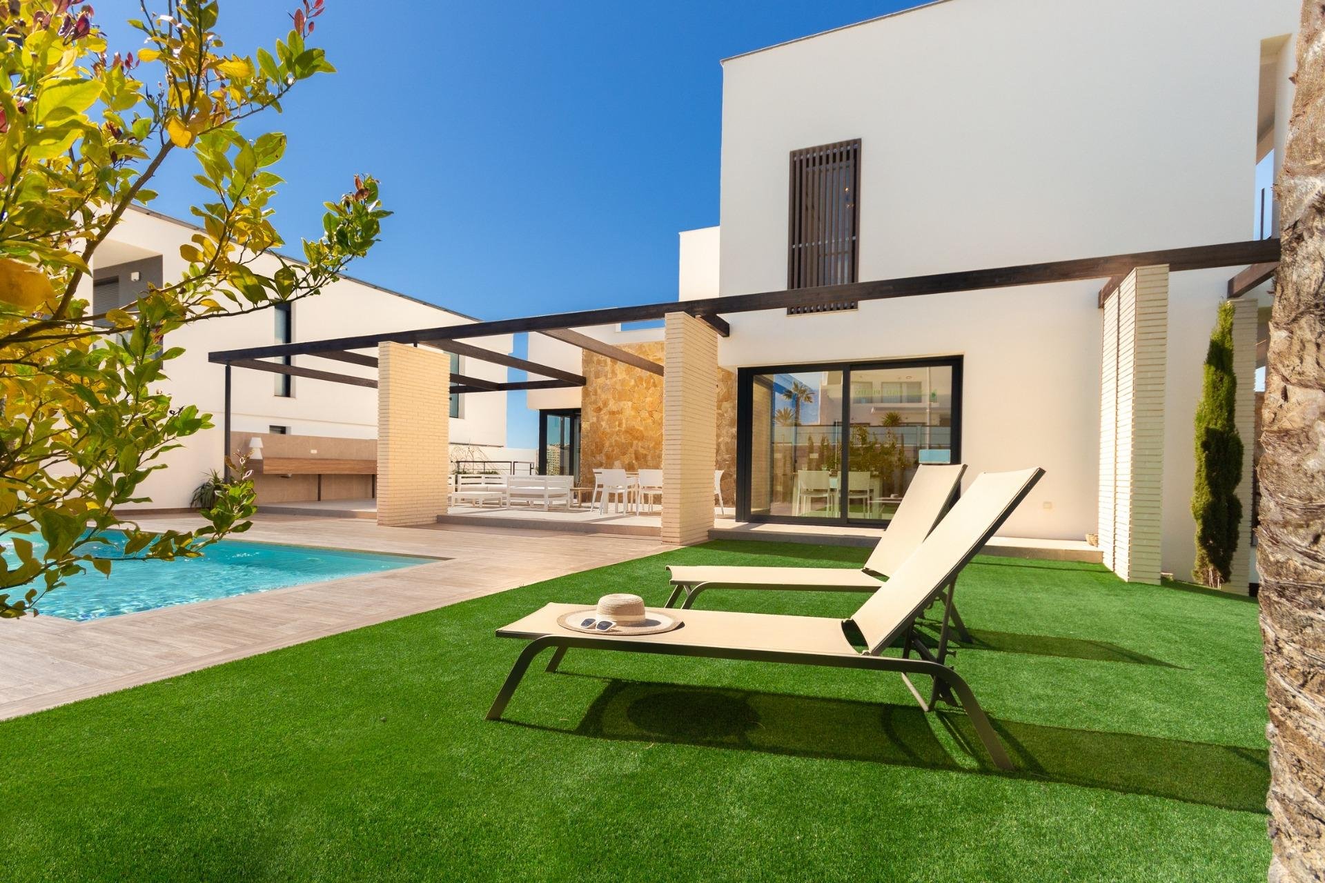 Obra nueva - Villa - Orihuela Costa - Campoamor