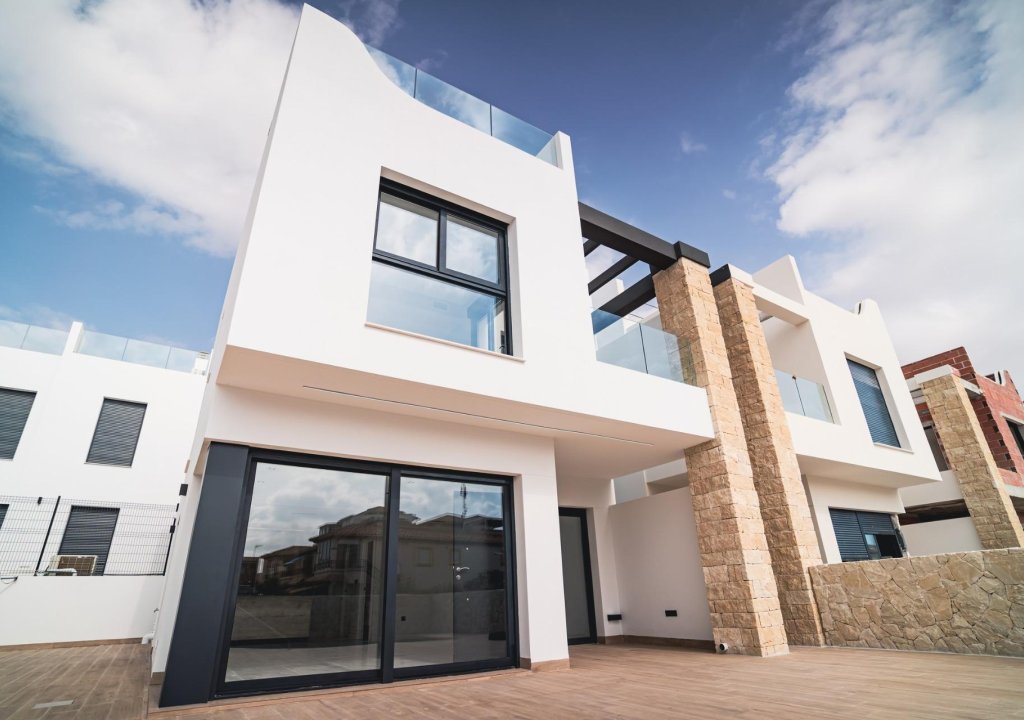 Obra nueva - Villa - Orihuela Costa - Punta Prima