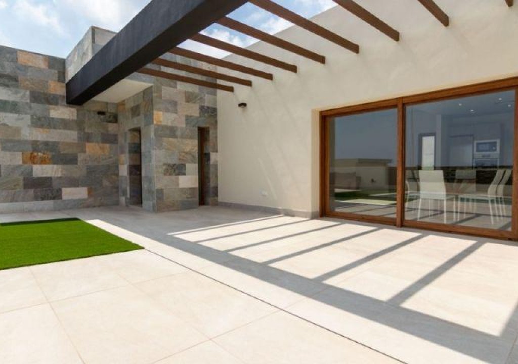 Obra nueva - Villa - Torrevieja - Los Altos