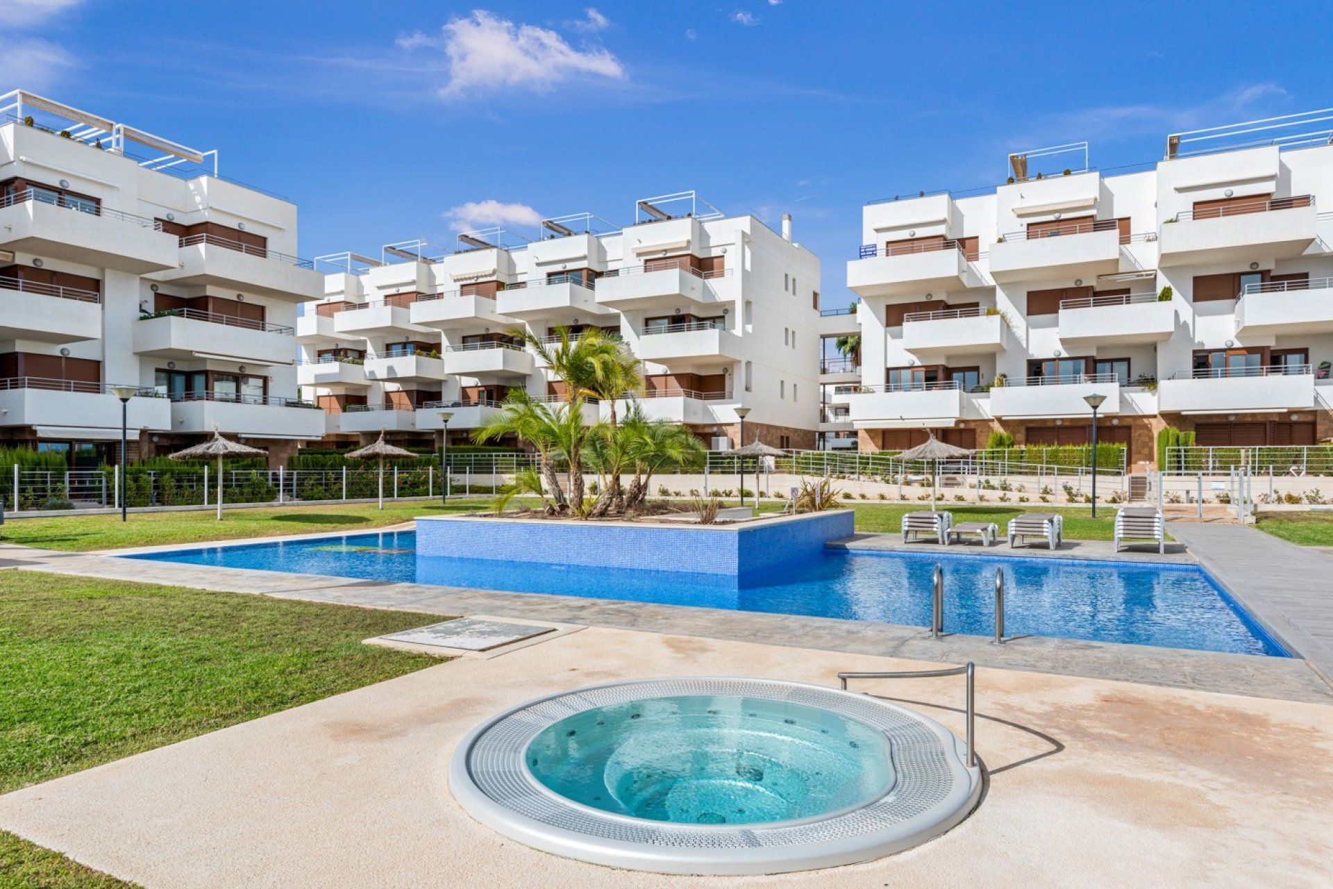Resale - Apartment - Cabo Roig - Lomas de Cabo Roig