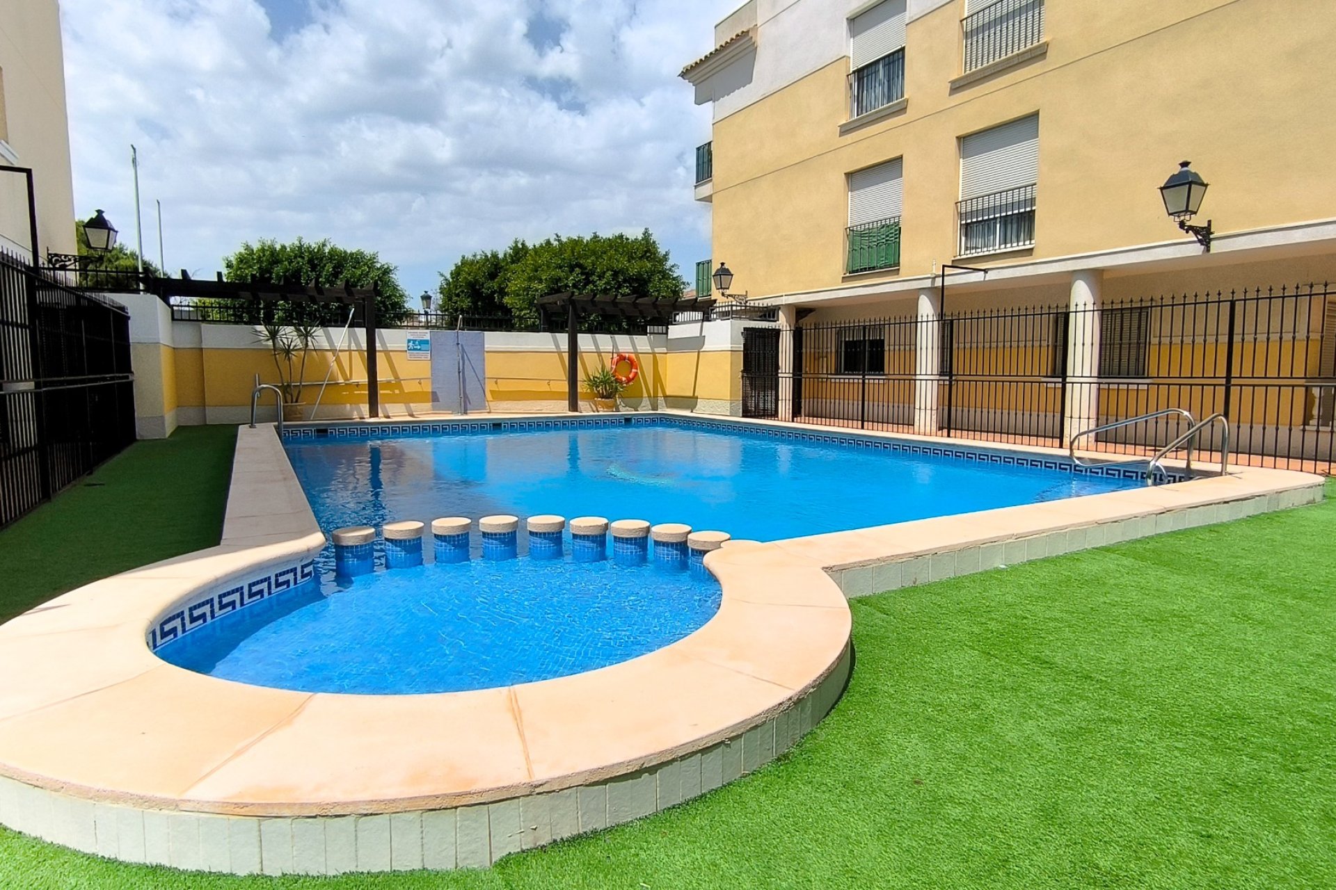 Resale - Apartment - Formentera del Segura