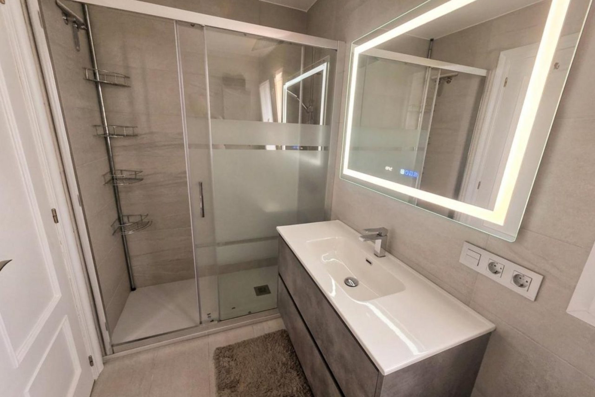 Resale - Apartment - Formentera del Segura