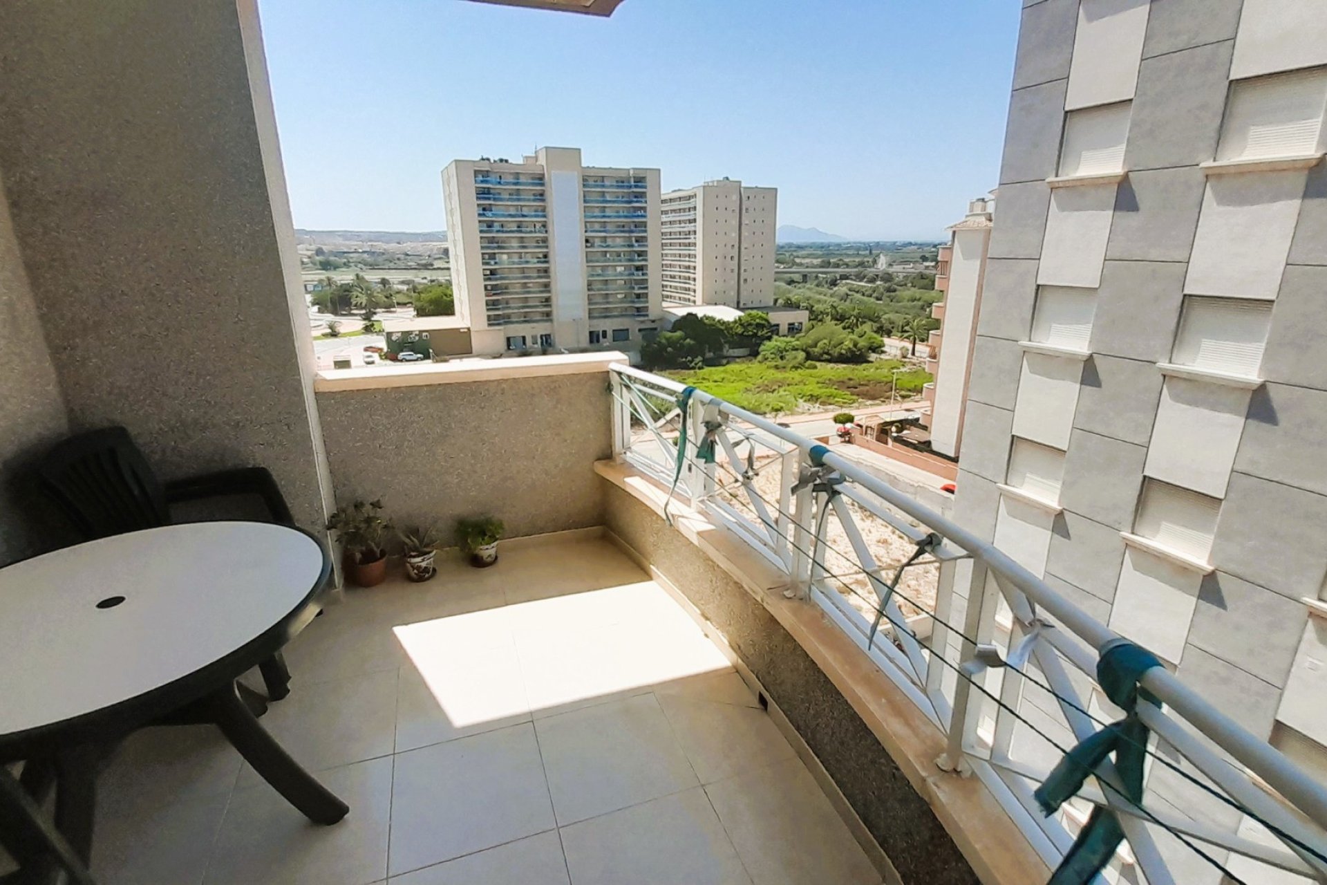 Resale - Apartment - Guardamar del Segura - Puerto Deportivo