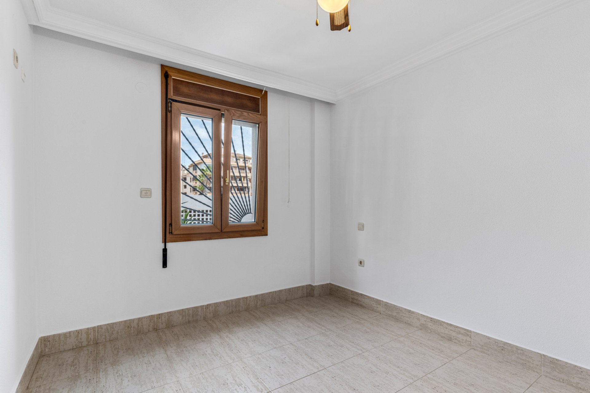 Resale - Apartment - Guardamar del Segura
