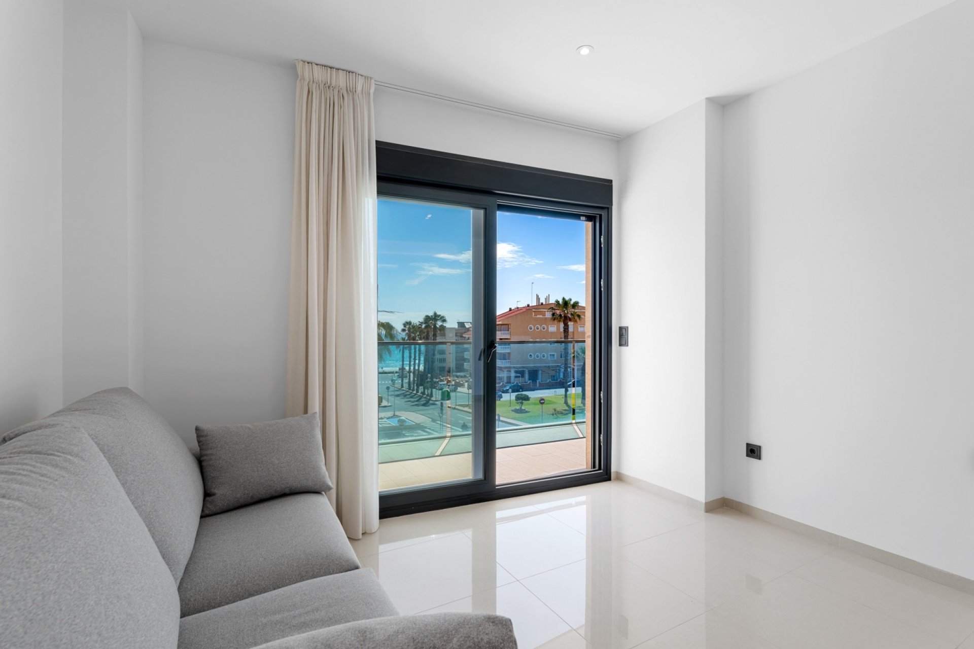 Resale - Apartment - Guardamar del Segura