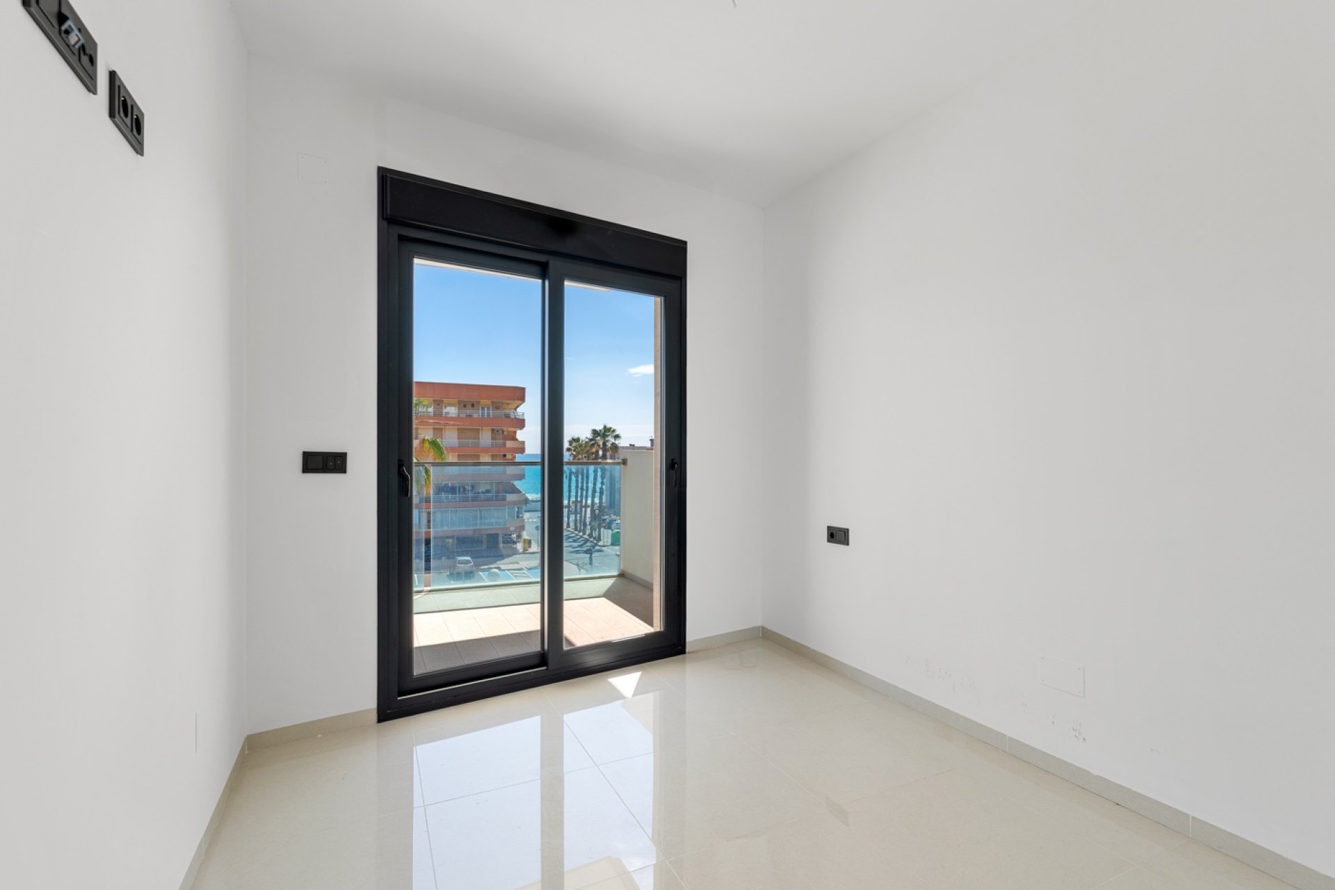 Resale - Apartment - Guardamar del Segura