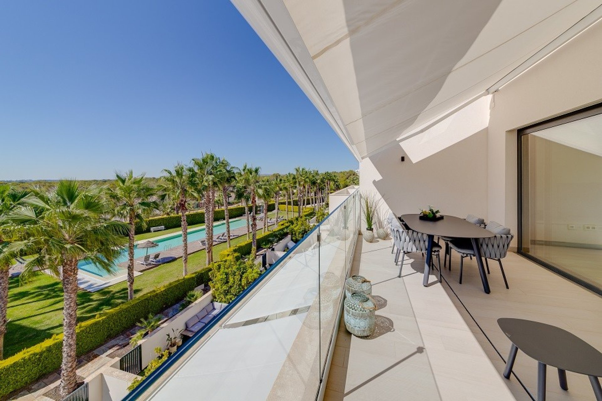 Resale - Apartment - Las Colinas Golf Resort
