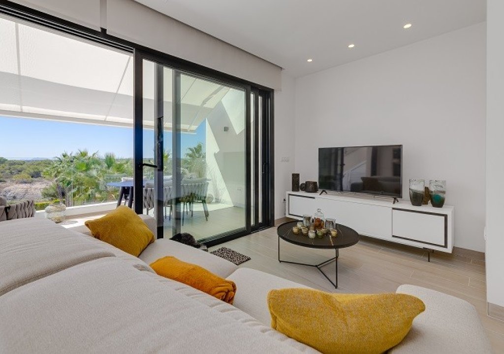 Resale - Apartment - Las Colinas Golf Resort