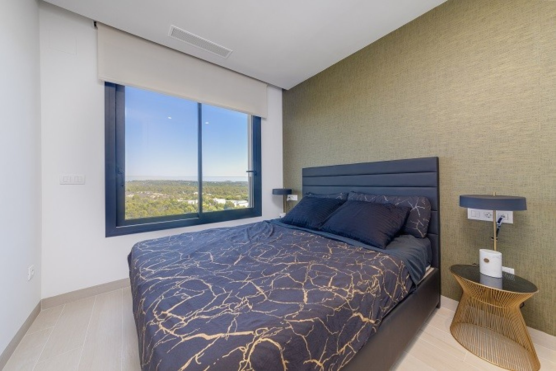 Resale - Apartment - Las Colinas Golf Resort