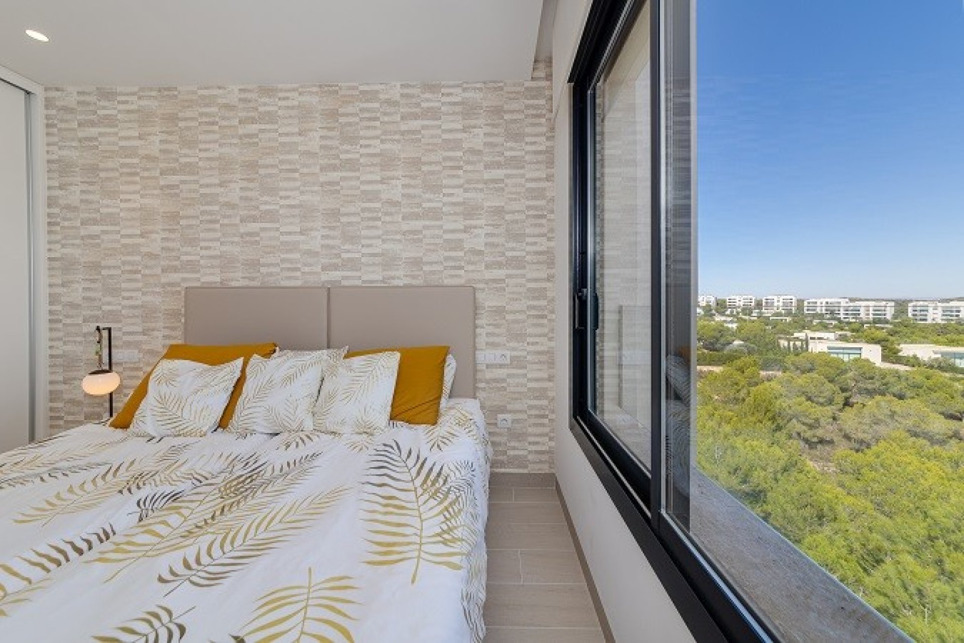Resale - Apartment - Las Colinas Golf Resort