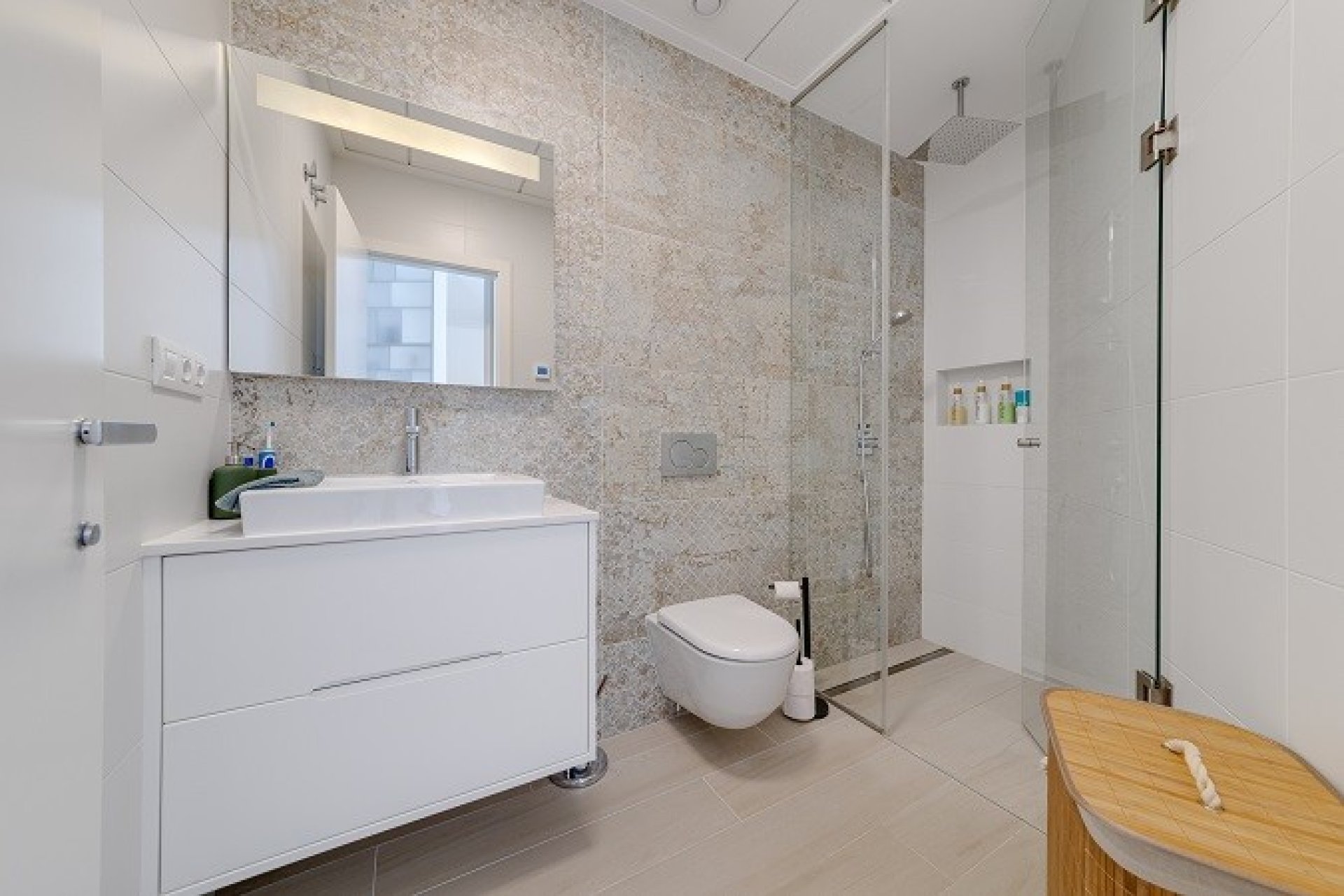 Resale - Apartment - Las Colinas Golf Resort