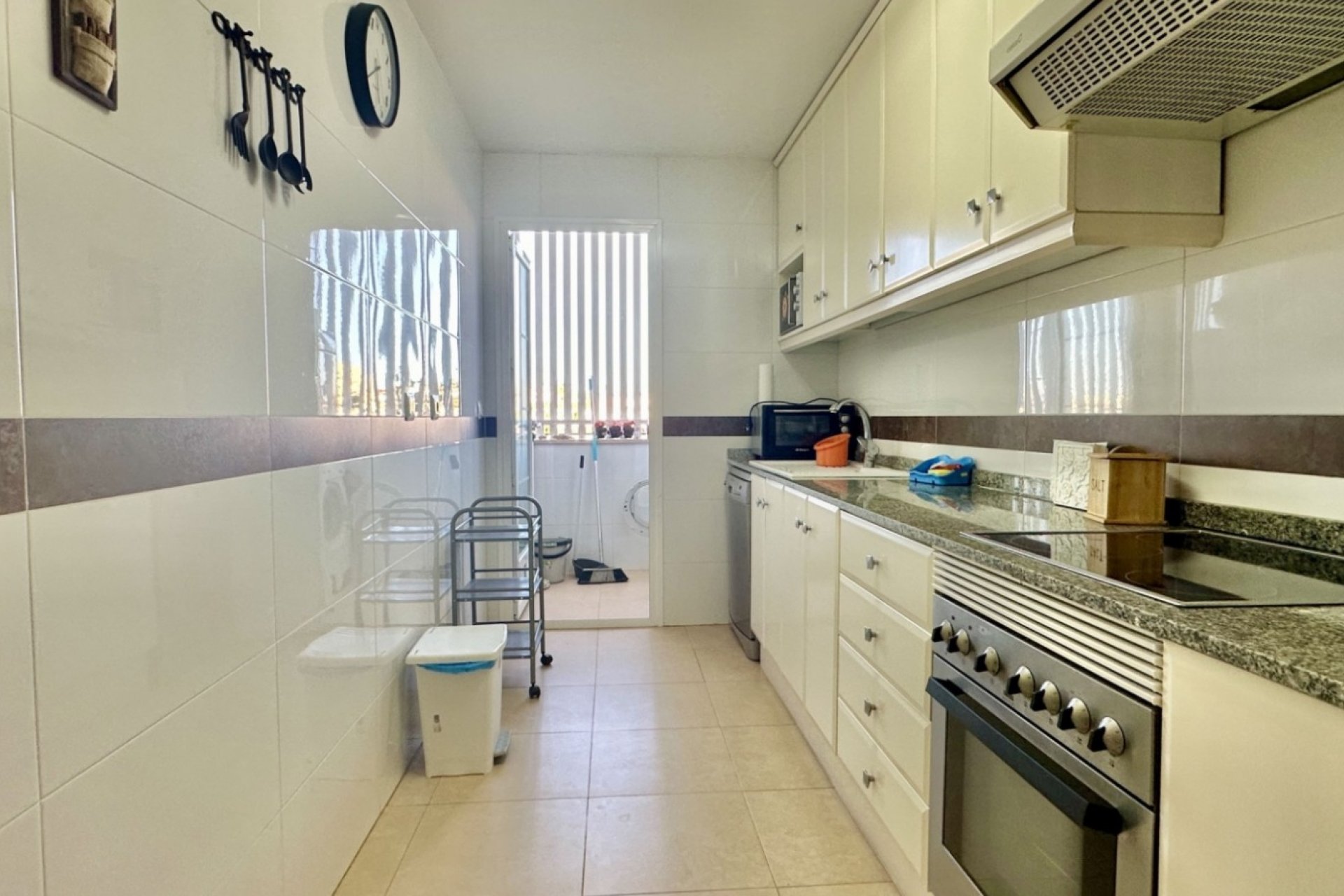 Resale - Apartment - Mil Palmeras