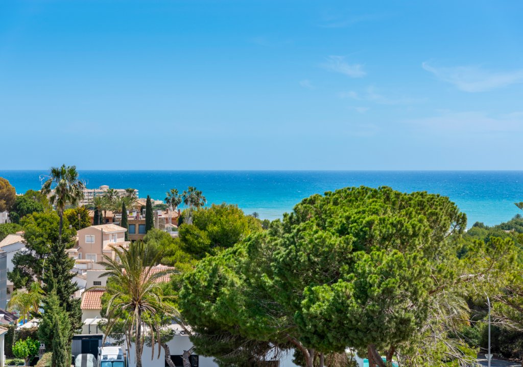 Resale - Apartment - Orihuela Costa - Campoamor