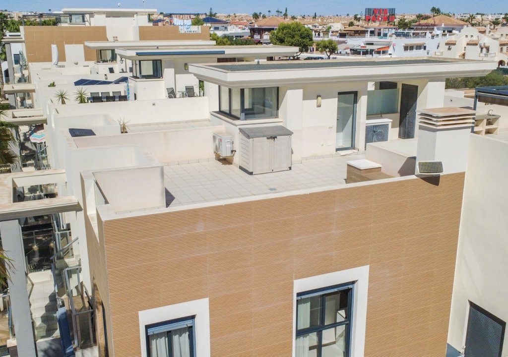 Resale - Apartment - Orihuela Costa - La Zenia
