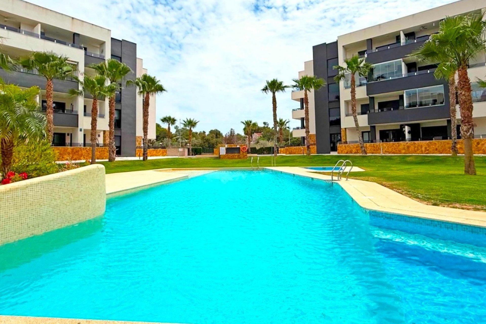 Resale - Apartment - Orihuela Costa - Los Altos