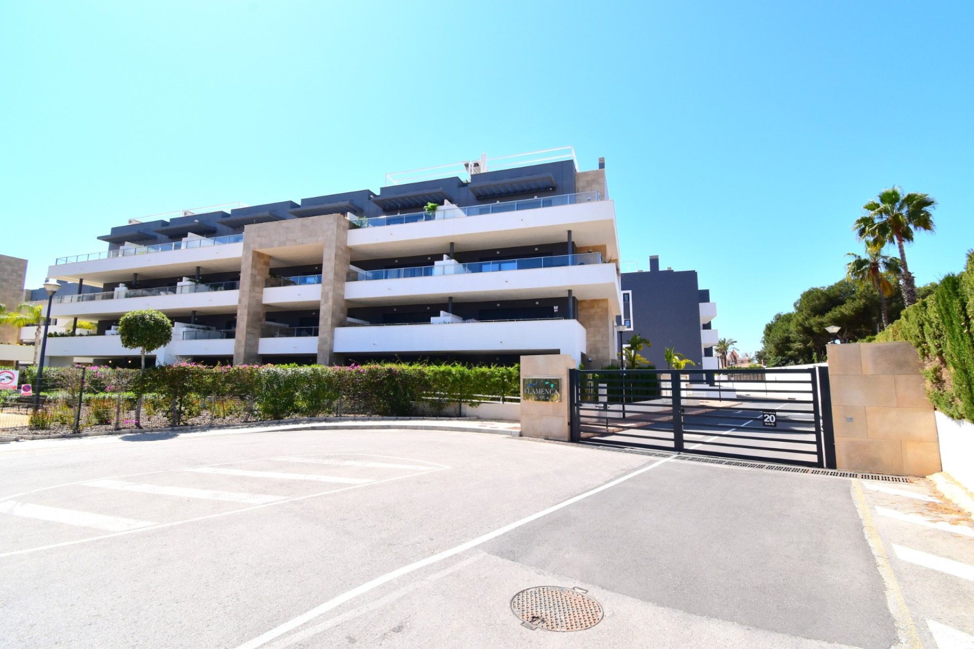Resale - Apartment - Orihuela Costa - Playa Flamenca