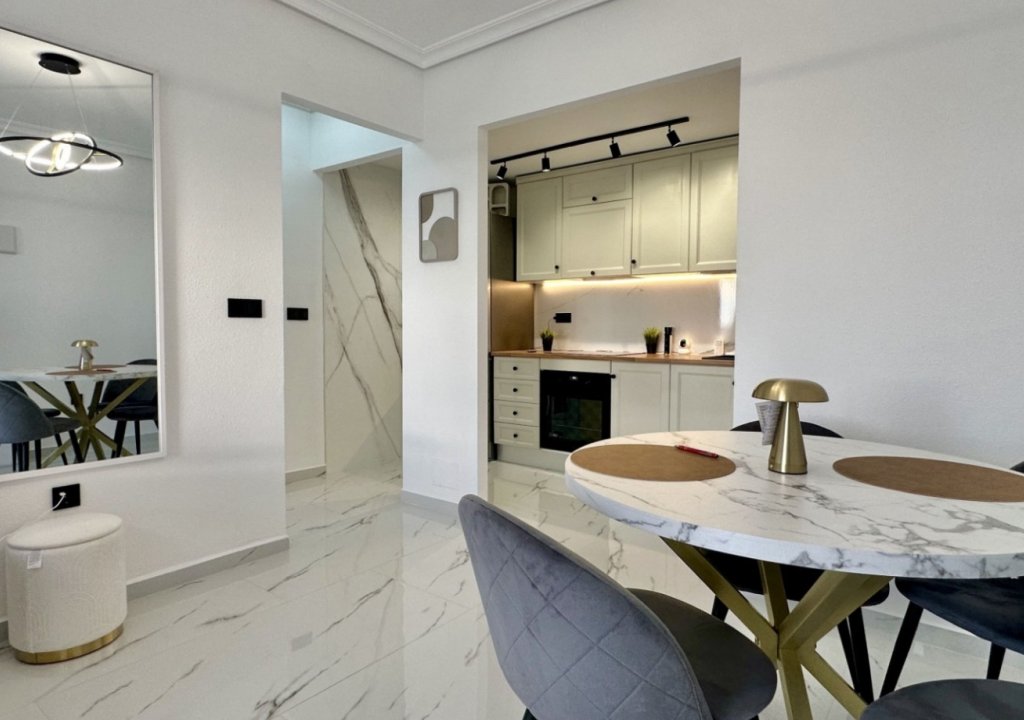 Resale - Apartment - Orihuela Costa - Playa Flamenca