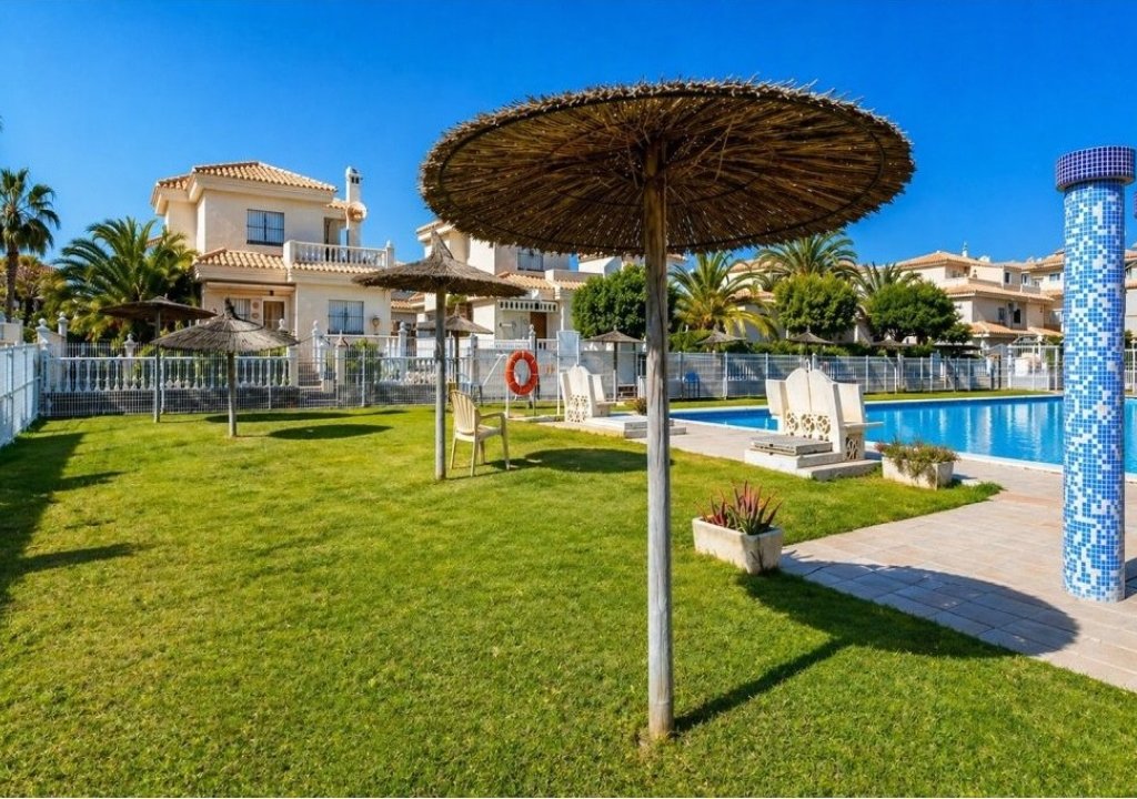 Resale - Apartment - Orihuela Costa - Playa Flamenca