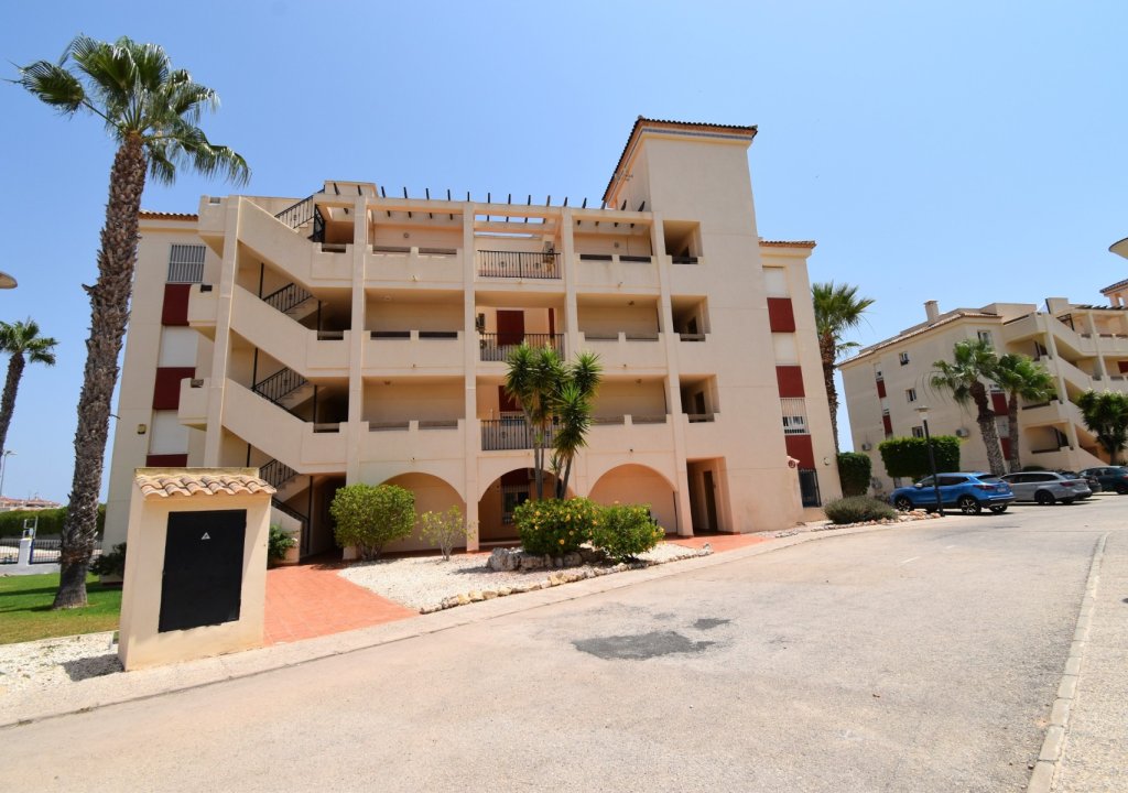 Resale - Apartment - Orihuela Costa - Playa Flamenca