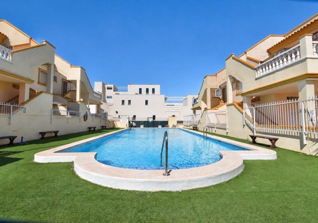 Resale - Apartment - Orihuela Costa - Playa Flamenca