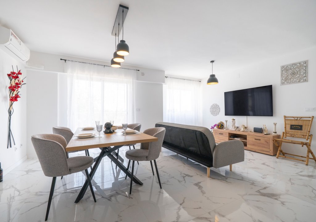 Resale - Apartment - Orihuela Costa - Punta Prima