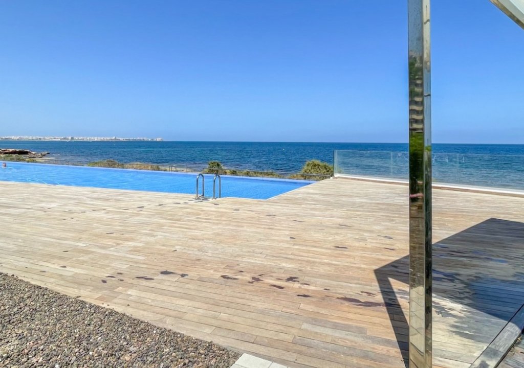 Resale - Apartment - Orihuela Costa - Punta Prima