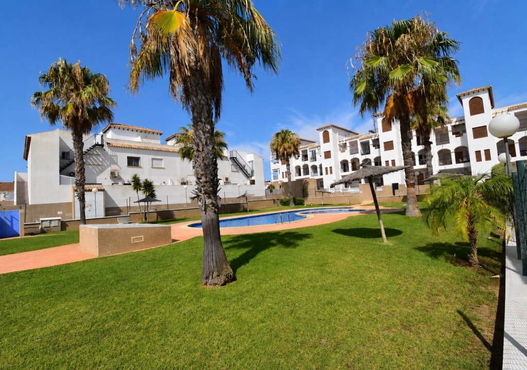 Resale - Apartment - Orihuela Costa - Punta Prima