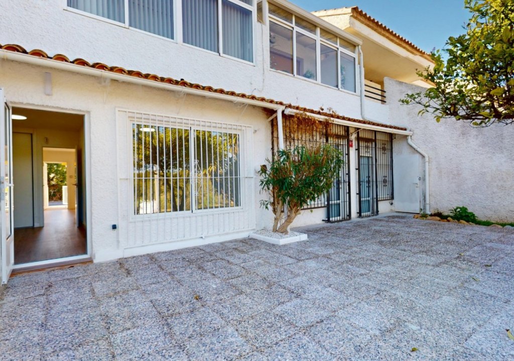 Resale - Apartment - Orihuela Costa - Villamartín