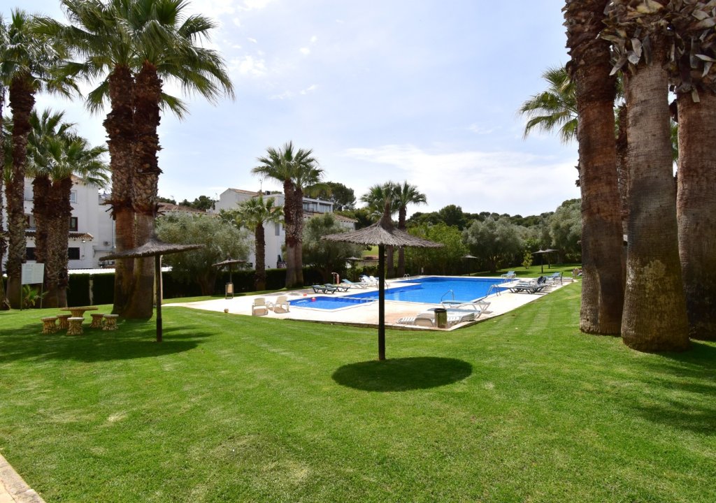 Resale - Apartment - Orihuela Costa - Villamartin
