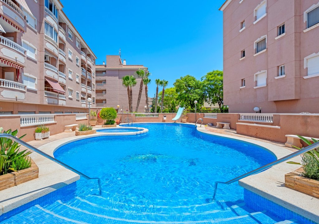 Resale - Apartment - Santa Pola