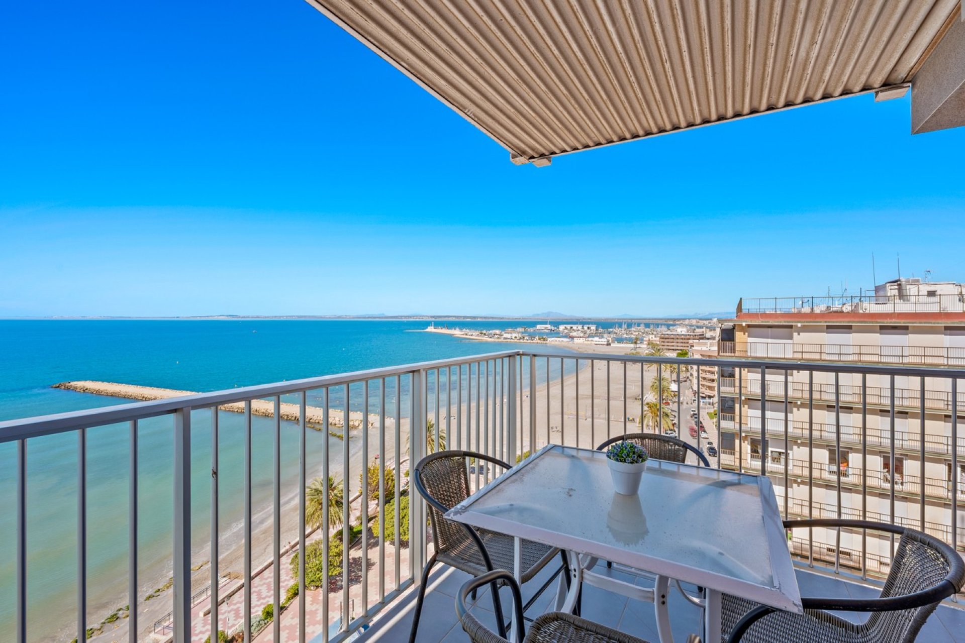 Resale - Apartment - Santa Pola