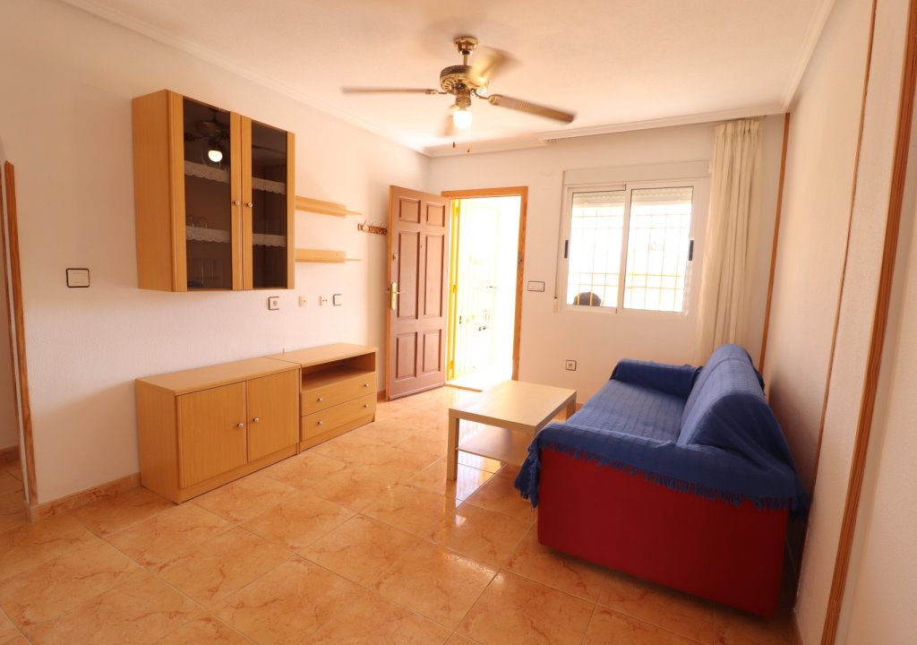 Resale - Apartment - Torrevieja - Altos del Limonar