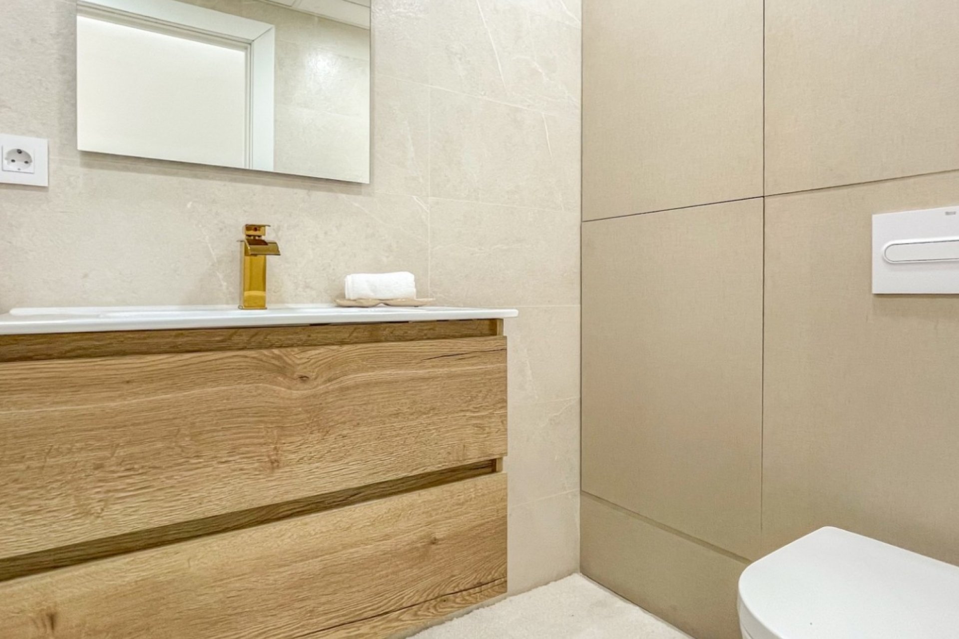 Resale - Apartment - Torrevieja - El Acequión - Los Náufragos