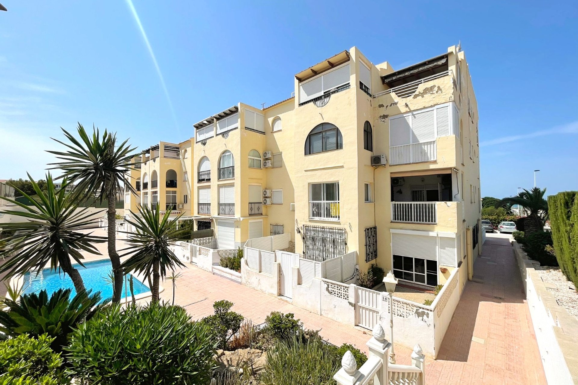 Resale - Apartment - Torrevieja - La Mata