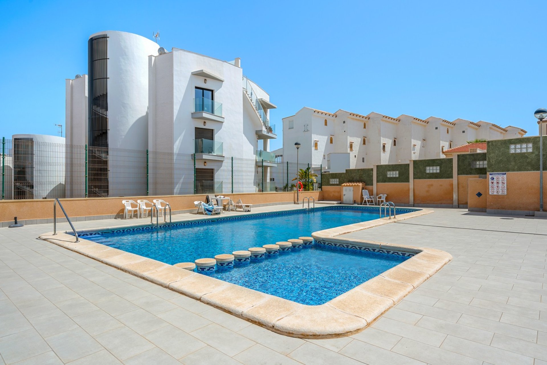 Resale - Apartment - Torrevieja - La Mata