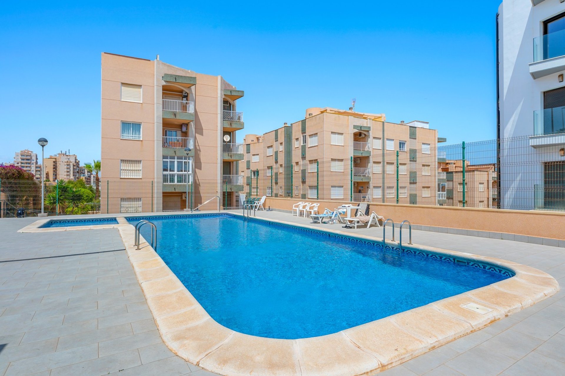 Resale - Apartment - Torrevieja - La Mata