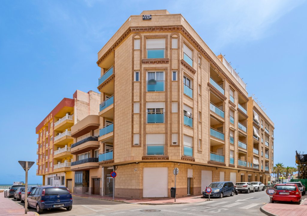 Resale - Apartment - Torrevieja - La Mata