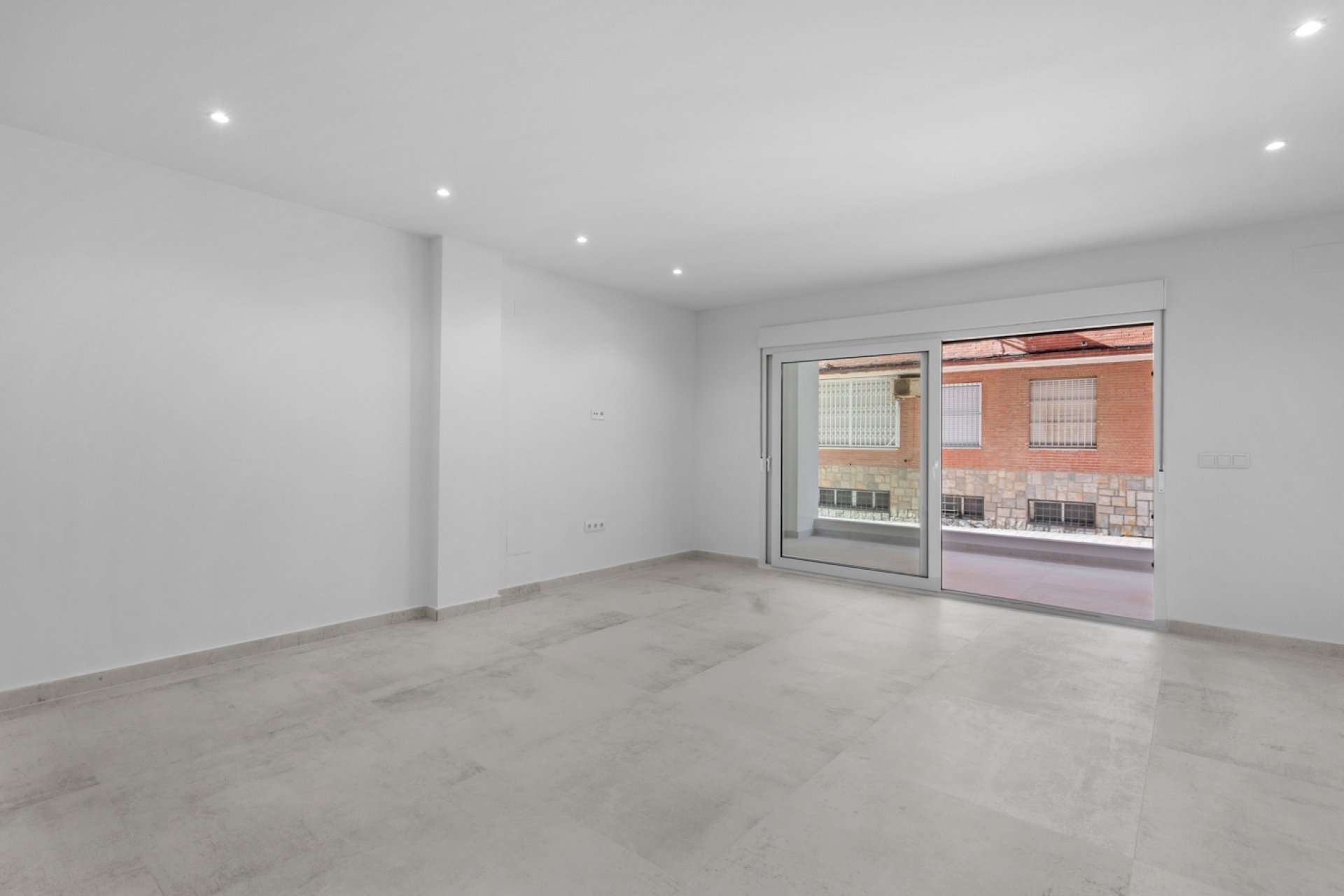 Resale - Apartment - Torrevieja - Playa del Acequión