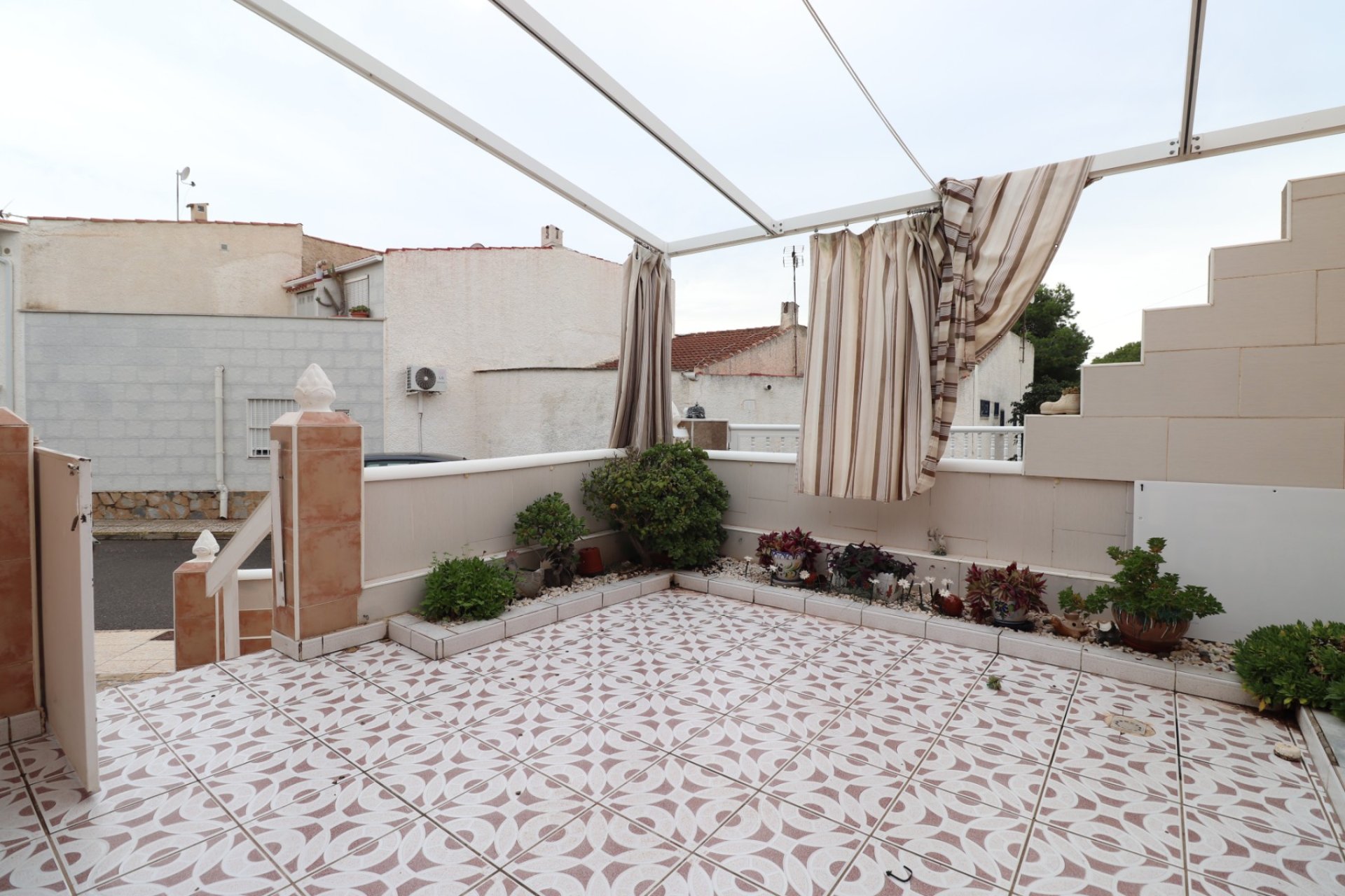 Resale - Chalet - Guardamar del Segura - El Moncayo