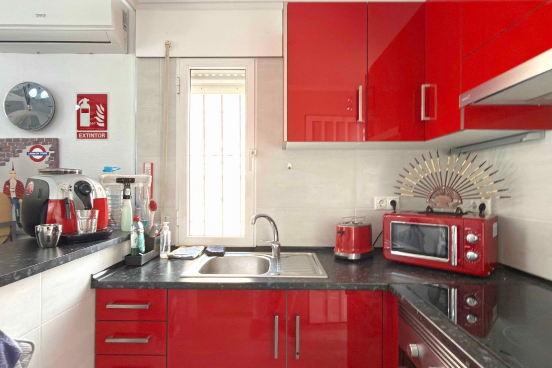 Resale - Chalet - Orihuela Costa - La Zenia