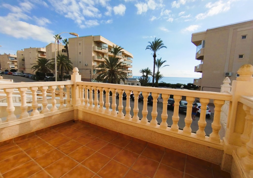 Resale - Chalet - Orihuela Costa - Mil Palmeras