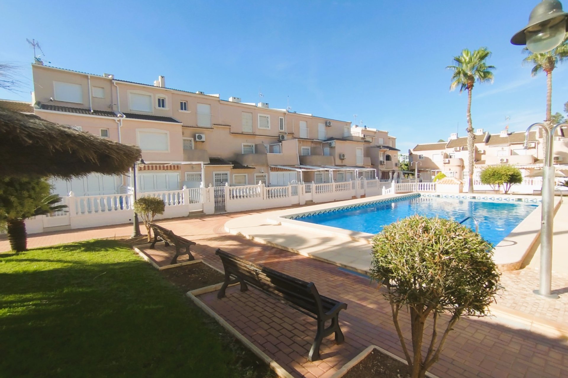 Resale - Chalet - Orihuela Costa - Mil Palmeras