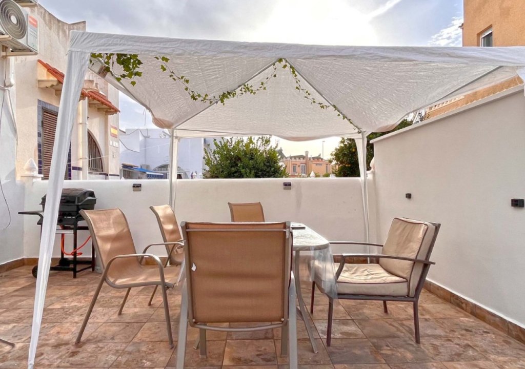 Resale - Chalet - Orihuela Costa - Playa Flamenca