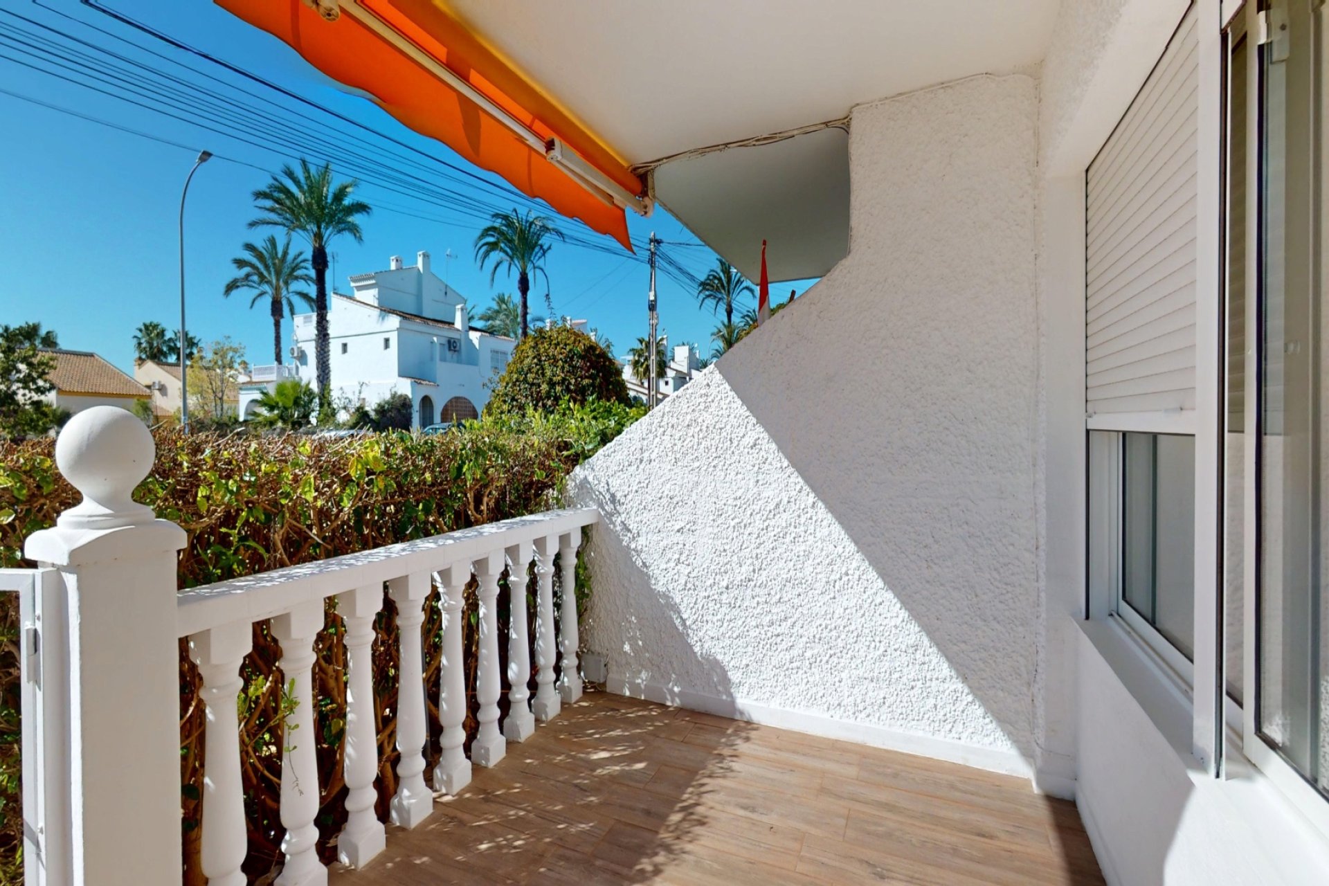 Resale - Chalet - Orihuela Costa - Villamartín