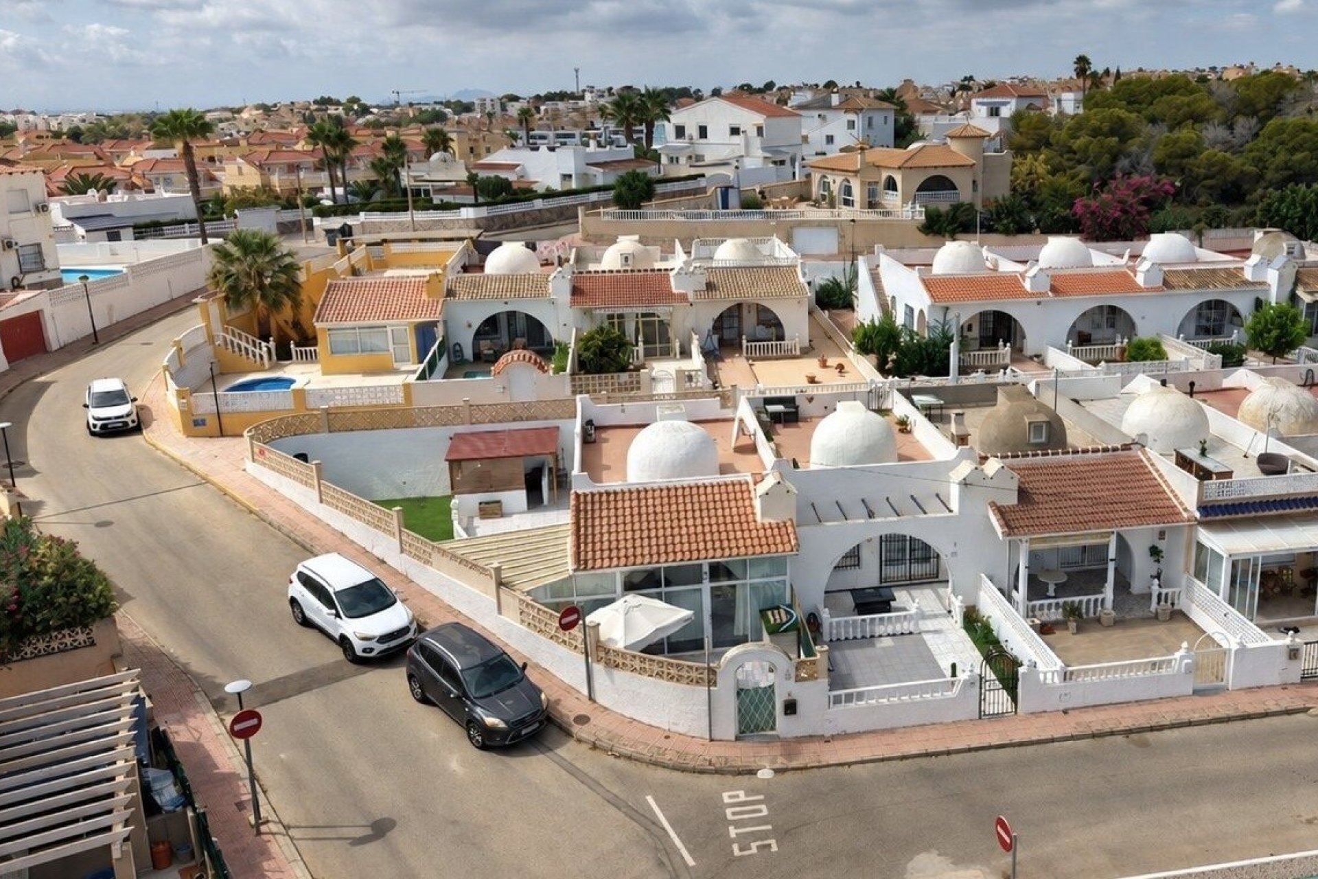 Resale - Chalet - Orihuela Costa - Villamartin
