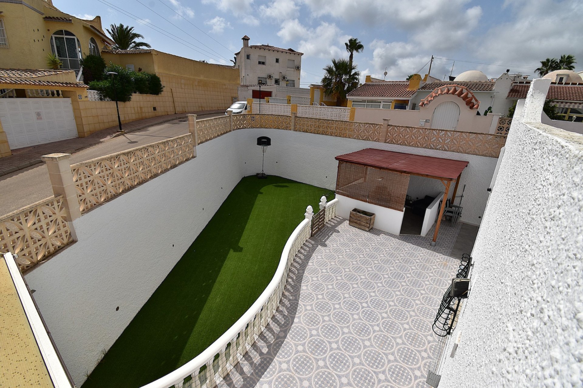 Resale - Chalet - Orihuela Costa - Villamartin