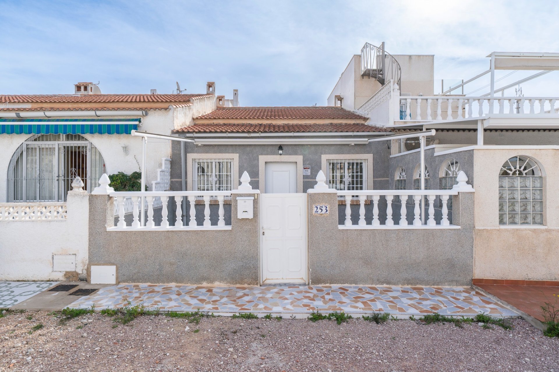 Resale - Chalet - Torrevieja - El chaparral
