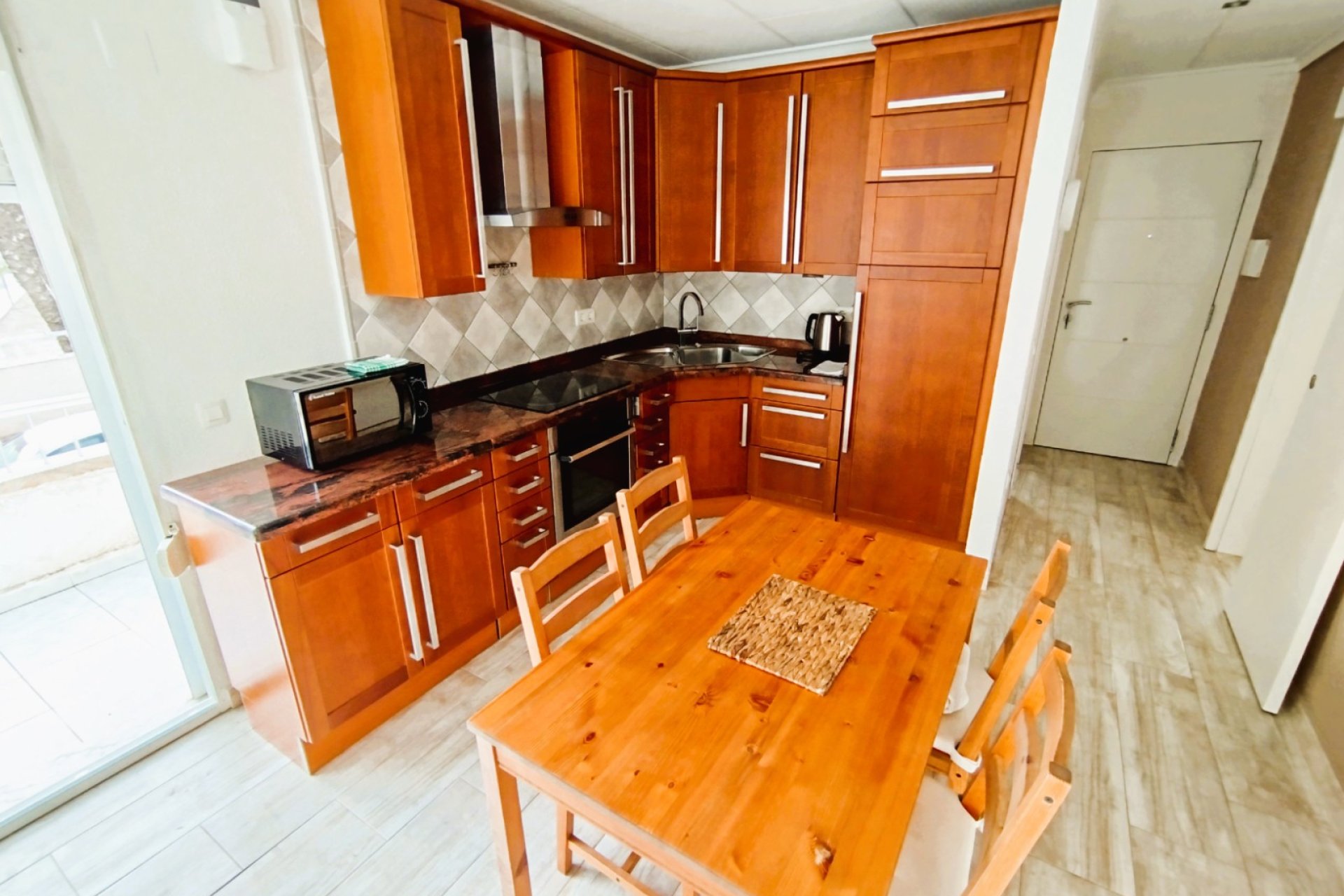 Resale - Chalet - Torrevieja - La Mata