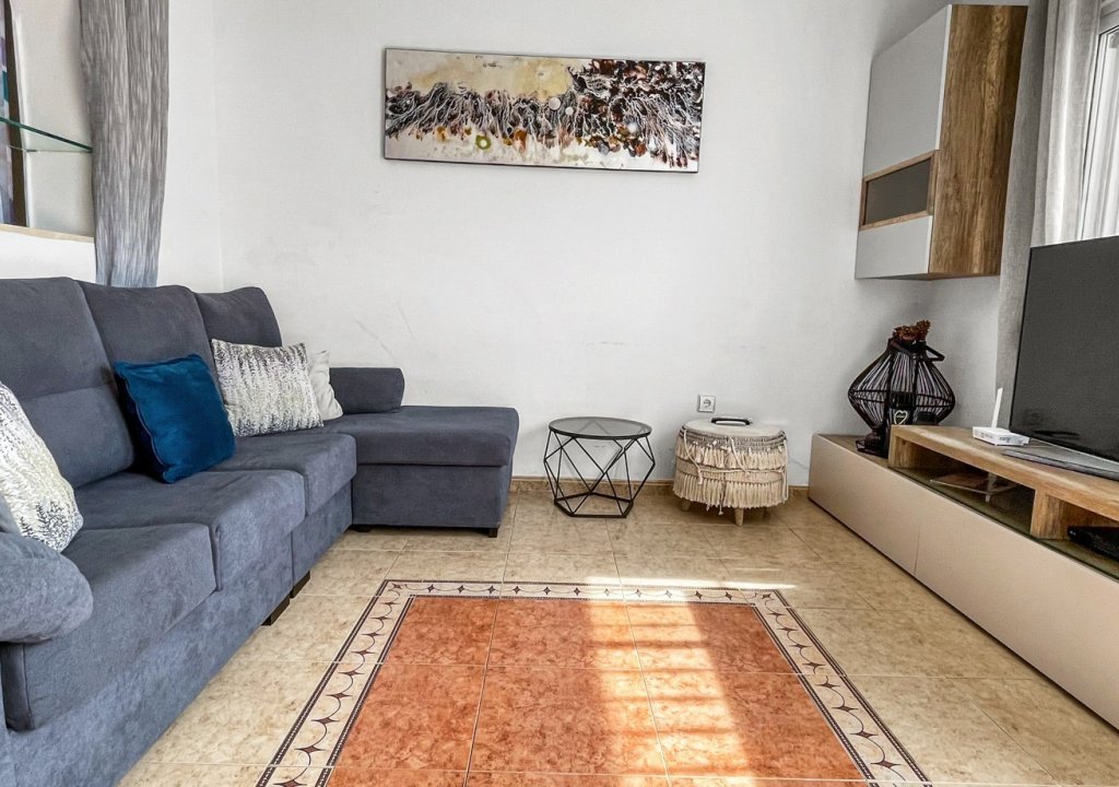 Resale - Chalet - Torrevieja - La Siesta - El Salado -  Torreta